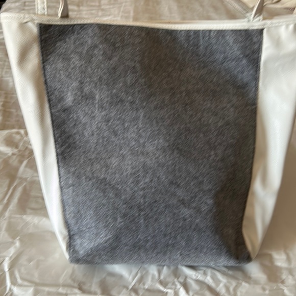 Handbags - Woman two tone tote bag nwot
